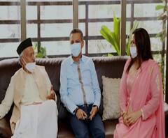 राज्यपाल भगतसिंह कोश्यारी मिलिंद नार्वेकरांच्या घरी! राज्यपालांनी घेतलं नार्वेकरांच्या गणपतीचं दर्शन