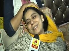 'फोन ऑन किया लेकिन किसी से बात नहींं कर पाए'- Co-pilot Akhilesh Kumar की पत्नी | Kerala Plane Crash