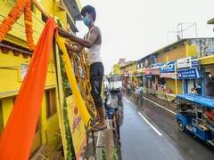 રામ મંદિર ભૂમિપૂજનઃ ફૂલોથી અયોધ્યાના રસ્તાઓને શણગારમાં આવ્યા છે