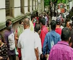 Light Bill | वीजबिल भरणा केंद्र कमी असल्यानं मुंबईकरांचा संताप