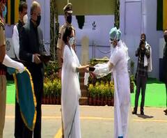 স্বাধীনতা দিবস: রেড রোডে ২৫ জন করোনা যোদ্ধাকে সম্মান জানালেন মুখ্যমন্ত্রী 