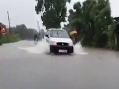 તાપીમાં ધોધમાર વરસાદ પડતા વાલોડથી બારડોલી જવાના રસ્તા પર પાણી ફરી વળ્યા