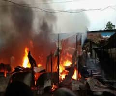 ঠাকুরনগর স্টেশন রোড সংলগ্ন মার্কেটে বিধ্বংসী আগুন, ভস্মীভূত ৮টি দোকান
