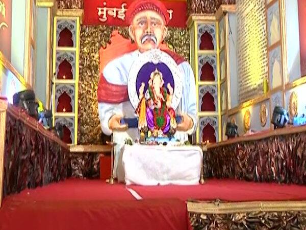 Mumbaicha Raja Mandal: कोरोना काल में कैसे मनाया जा रहा है गणेश चतुर्थी का त्योहार,देखिए