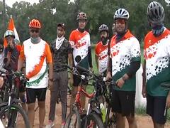 Cyclists celebrate Independence day with safety | Ground Report from India Gate 