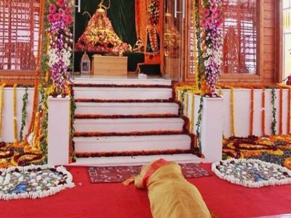 Festival like atmosphere in temples today | Master Stroke Full