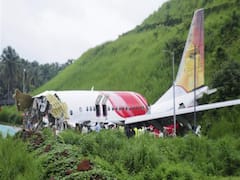 AI Express aircraft landed deep in touchdown zone | Super 40