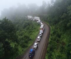 Ganeshotsav 2020| चाकरमानी निघाले गावाला; कशेडी घाट चेकनाक्यावर वाहनांच्या 2 ते 3 किलोमीटरच्या रांगा