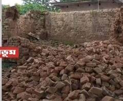 বীরভূম: পরিত্যক্ত বাড়িতে বিস্ফোরণের জেরে আতঙ্ক! বোমা মজুত ছিল, অনুমান পুলিশের 