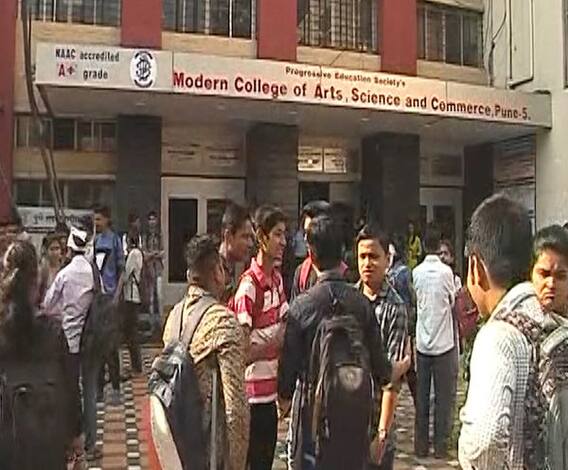 JEE-NEET Exam पुढे ढकलण्याची देशभरातून वाढती मागणी