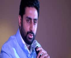 করোনামুক্ত হয়ে নানাবতী হাসপাতাল থেকে 'জলসা'য় ফিরলেন অভিষেক বচ্চন