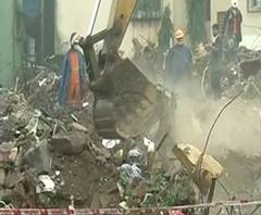 Raigad Building Collapse | इमारत दुर्घटनेत 14 जणांचा मृत्यू, दोघांची सुटका; बचावकार्य अद्यापही सुरु