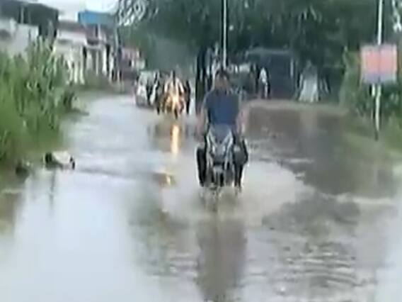 અમદાવાદમાં મોડી રાત્રે ધોધમાર વરસાદ, અનેક વિસ્તારોમાં ભરાયા પાણી