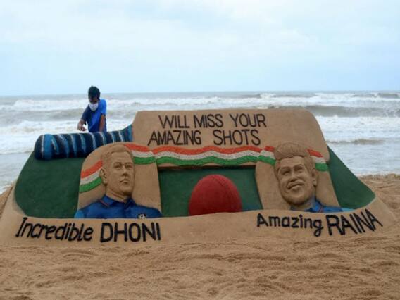 Sand Art के ज़रिए Mahendra Singh Dhoni और Suresh Raina को ICC का Salute