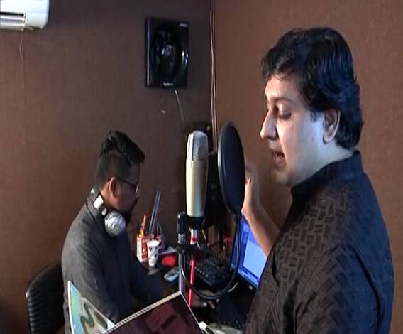 Special Report | आदिवासी विद्यार्थ्यांसाठी रेडिओ ऑनलाईन स्कूल; नाशिकच्या इस्पॅलियर शाळेचा उपक्रम