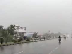 વલસાડ જિલ્લામાં ધોધમાર વરસાદ, વિઝિબિલિટી ઓછી થતા વાહન ચાલકોને હાલાકી