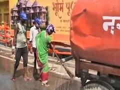 Municipal Corp washes Ayodhya roads ahead of PM's visit