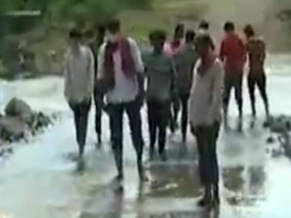  લોધિકા તાલુકાના મોટા વડા ગામે પુલ મંજૂર થયો છતાં ન બનાવાતા સ્થાનિકો પરેશાન