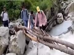 Uttarakhand: People risking lives to cross swollen river