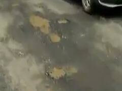 અમદાવાદમાં બોપલથી સાઉથ બોપલના સોબો સેન્ટર તરફના રસ્તાઓ તૂટ્યા, જુઓ વીડિયો