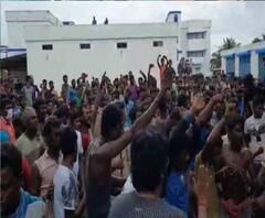 কাকদ্বীপে মাঝি-মৎস্যজীবী সংঘর্ষ, আক্রান্ত পুলিশ