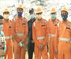 Mahad Building Collapse | महाड इमारत दुर्घटना, शेवटचा मृतदेह हाती, NDRF टीमशी बातचीत