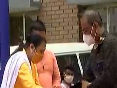  ગાંધીનગરના મેયરે સિવિલ હોસ્પિટલમા કોરોના વોરિયર્સ સાથે રક્ષાબંધનની ઉજવણી કરી 