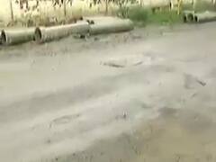 અમદાવાદઃરસ્તાઓ ખરાબ હોવાથી શહેરના મેમનગરના હેલ્મેટ સર્કલ તરફ જતા પહેલા થઇ જજો સાવધાન