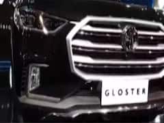 This car will apply brakes and save you from untoward accident in time