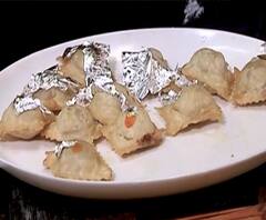 Bappa Majha 2020| ज्यांना पाकळ्यांचे मोदक बनवता येत नाही त्यांच्यासाठी शेफ विष्णू मनोहर यांची रेसिपी