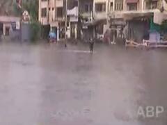 અમદાવાદના સરસપુર વિસ્તાર ફેરવાયો બેટમાં, ઘૂંટણસમા પાણી ભરાયા