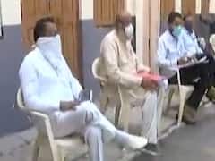 સુરતમાં ખાનગી હોસ્પિટલમાં કાર્યરત મનપાના કર્મચારીઓનું મનપા કચેરી પર ધરણા પ્રદર્શન