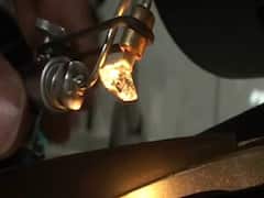 લોકડાઉનમાં સુરતની કેટલીક હીરા કંપનીઓએ પગાર નહીં ચૂકવતા વિવાદ, જુઓ વીડિયો 