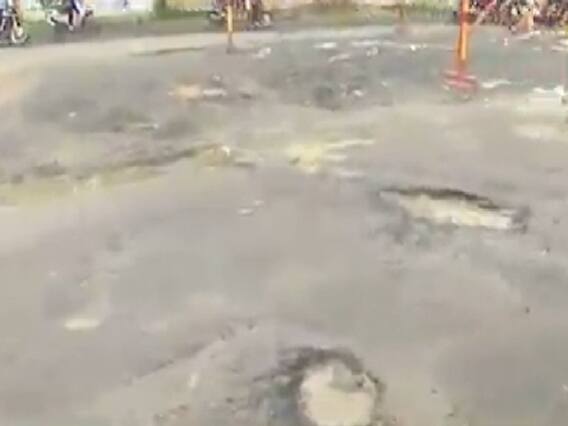 વડોદરાના ગેંડા સર્કલ, ગોરવા, આજવા રોડ, વાઘોડિયામાં રસ્તા ધોવાયા, જુઓ વીડિયો