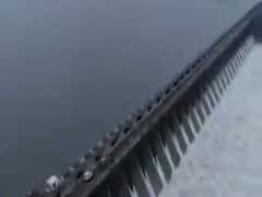 પોરબંદરનો કર્લી જળાશય સતત ત્રીજી વખત છલકાયો, રસ્તા પર ફરી વળ્યા પાણી 