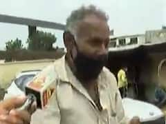 રાજકોટના ઢેબર રોડ પર મસમોટા ખાડાઓથી વાહન ચાલકોને હાલાકી