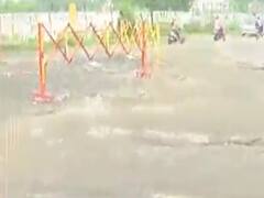 વડોદરા શહેરમાં વિકાસ ખાડામાં જતા વાહનો ખખડ્યા, જુઓ વીડિયો