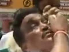 સોમનાથમાં સ્વાગત દરમિયાન ફટાકડા ફોડતા સી.આર.પાટીલને આંખમાં પહોંચી ઈજા