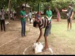 Robinhood Army under campaign Mission 30M distributes ration in Delhi