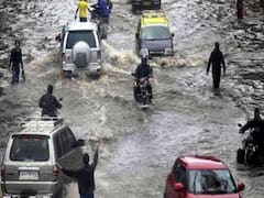 Mumbai Rains: भारी बारिश से बेपटरी हुई मुंबईकरों की जिंदगी | भारत की बात