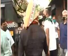 টাকা আদায় করতে আটকে রেখে 'মারধর', গ্রেফতার ৪