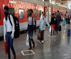 করোনা আবহে প্লাটফর্মে জনসমাগম কমাতে কৌশল রেলের! বাড়তে পারে প্লাটফর্ম টিকিটের দাম 