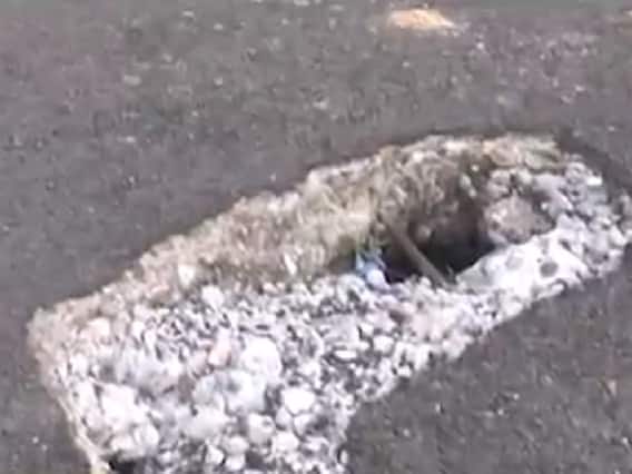 મહેસાણાઃ કડીના સુજાતપુરા ગામ પાસેના મુખ્ય પુલ પર ગાબડું પડ્યુ, જુઓ વીડિયો