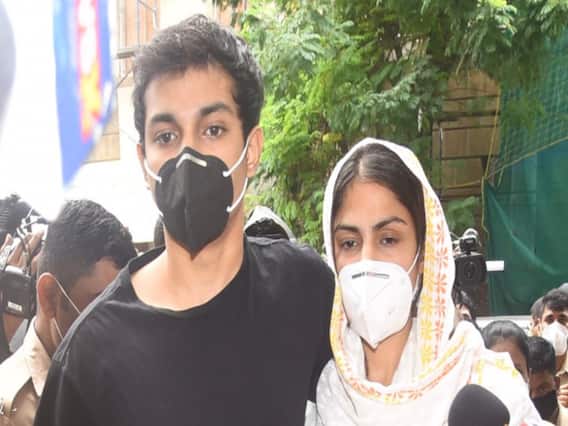 CBI continues to quiz Rhea Chakraborty in Sushant Singh death case | Panchnama