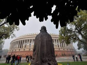 कोरोना काल में संसद सत्र का पहला दिन..बदला ढंग और कामकाज का तरीका, देखिए ये रिपोर्ट