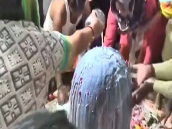 Don't rub Shivalingam at Ujjain's Mahakal temple, directs SC