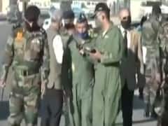 सरकार ने संसद को बताया, अब तक 20000 सैनिकों को हो चुका है कोरोना संक्रमण