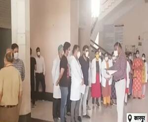 Kanpur में व्यवस्था पर डॉक्टर बनाम DM क्यों हो गया?| Mudde Ki Baat| ABPGanga