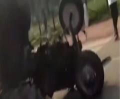 Farm Bills Protest: ইন্ডিয়া গেটের কাছো ট্রাক্টরে দাউদাউ আগুন, কৃষি-আইনের বিক্ষোভের আঁচ রাজধানীতে