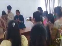 નવસારી જિલ્લાની બીલીમોરા નગરપાલિકામાં શાસકોએ વાળ્યો સોશિયલ ડિસ્ટન્સનો સત્યાનાશ